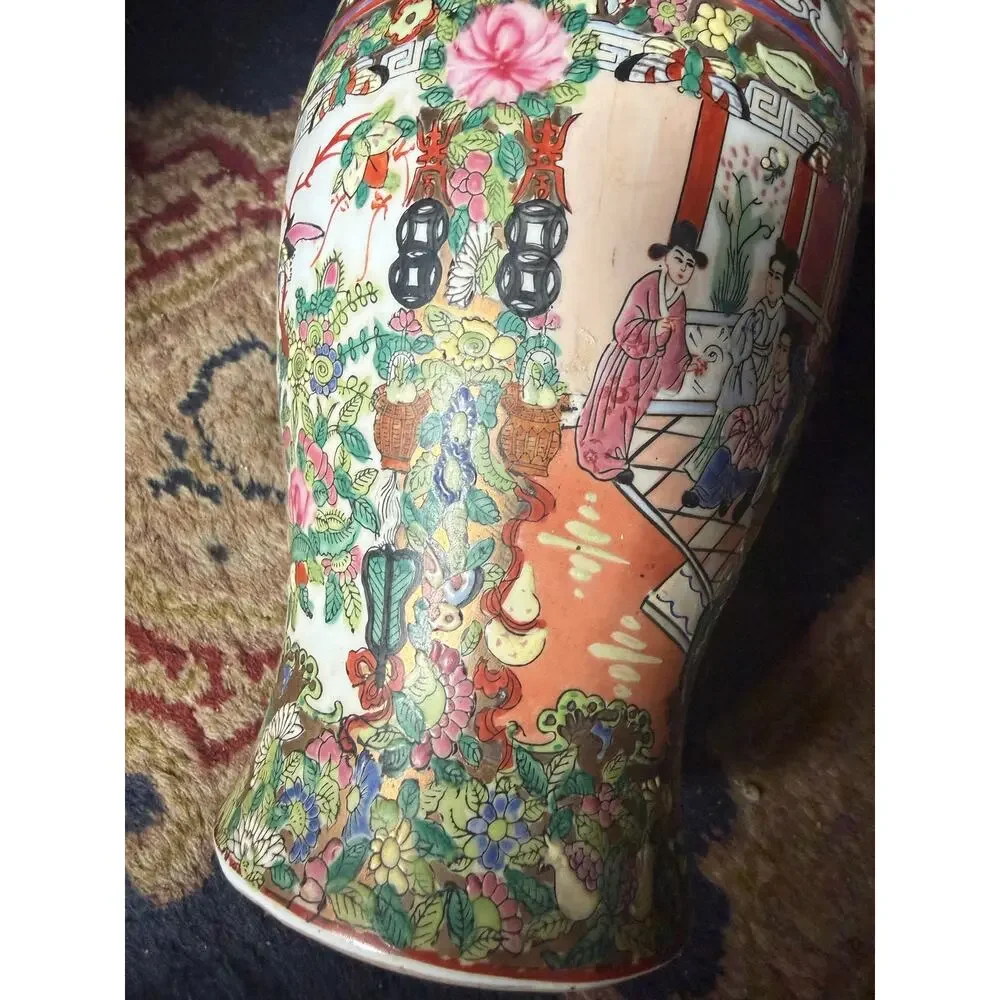 Chinese Rose Medallion Porcelain Fish Tail Vase Traditional Figural Court 13.5